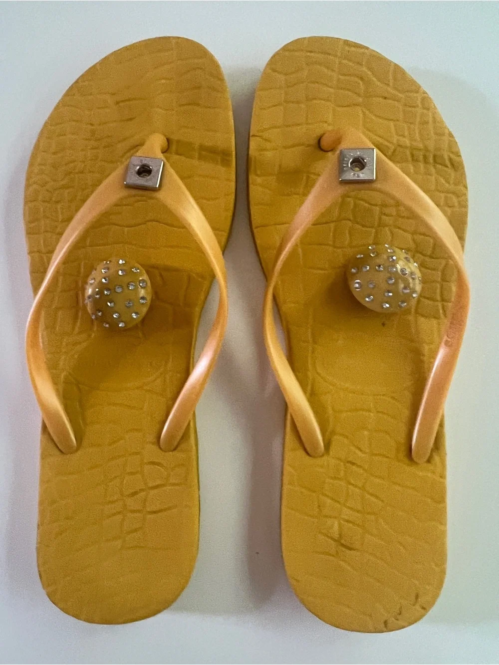 Lindsay Phillips Switch Flops - Size 8